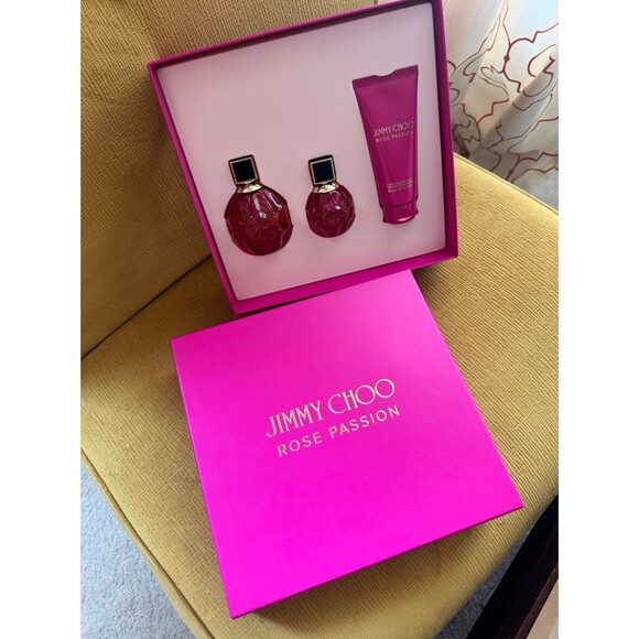 Jimmy Choo Rose Passion Perfume Gift Set NEW - Picture 2 of 4